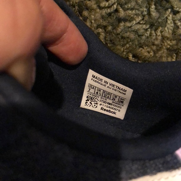 Reebok - Picture 5 of 7